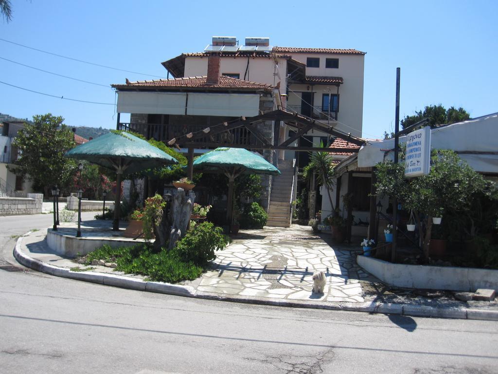 Gorgona Apartment Milina Bagian luar foto