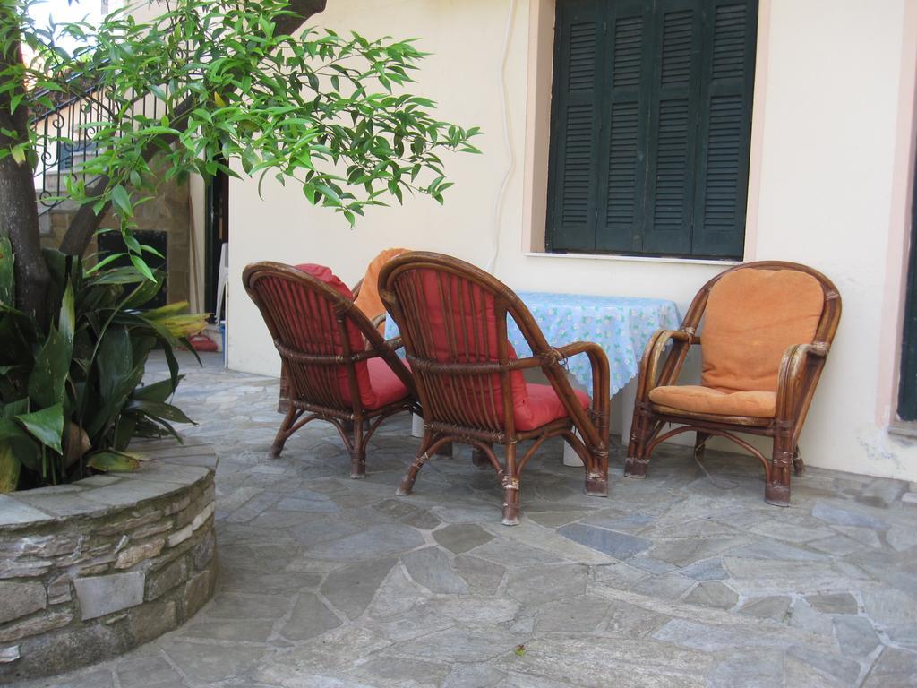 Gorgona Apartment Milina Bagian luar foto