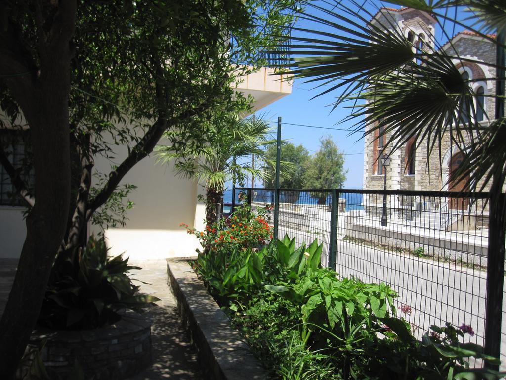 Gorgona Apartment Milina Bagian luar foto